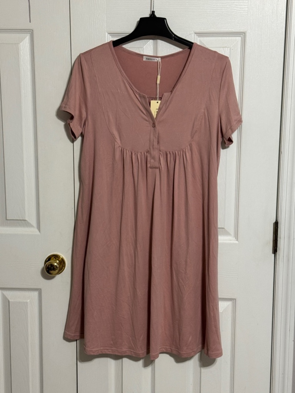 Women's Short Sleeve V-Neck Knit Tunic Dress in Mauve - Unknown Brand
